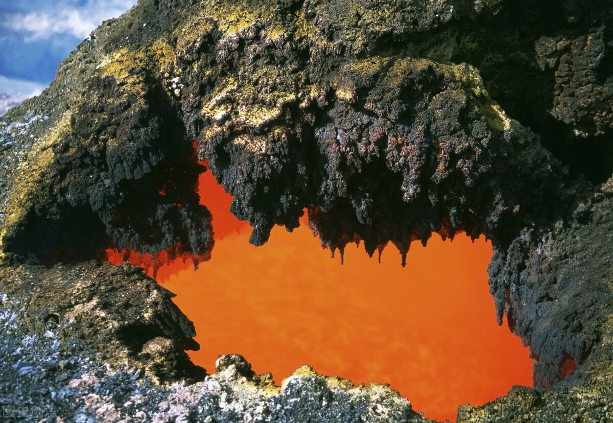 火山喷发时的自救措施,火山喷发如何自救