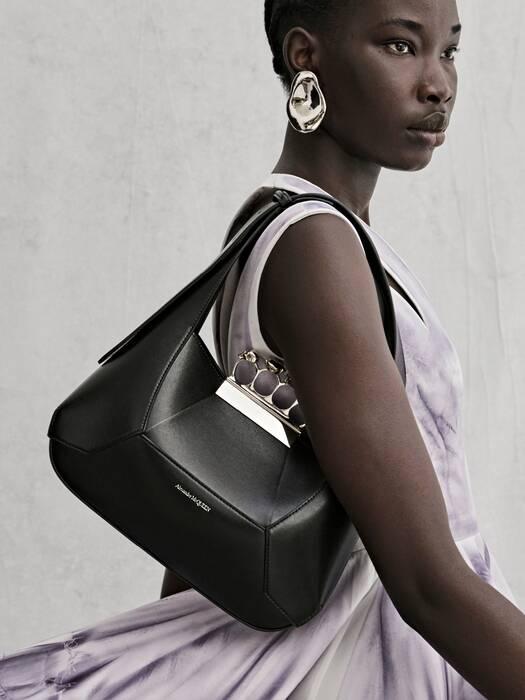 爱时髦的心情，从假日派对的配饰开始复活