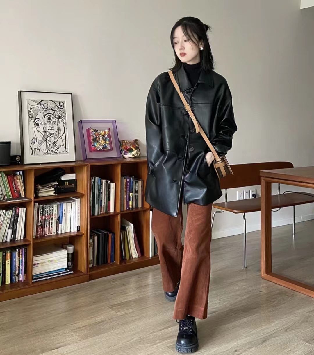 秋冬黑色宽松皮衣两件套,40-50岁洋气皮衣套装