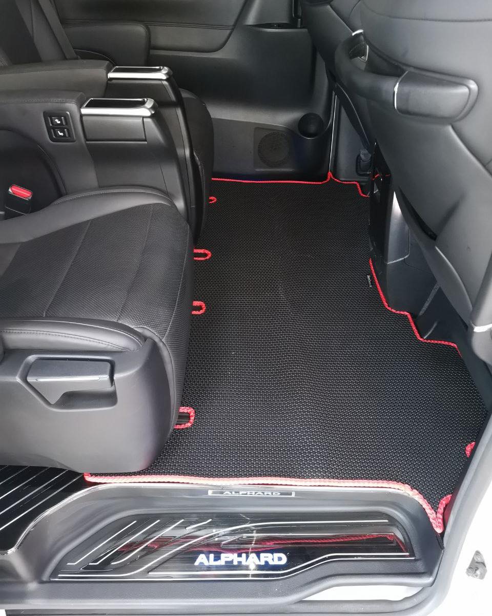 你知道怎么挑选脚垫软包吗,汽车脚垫选什么材质的好