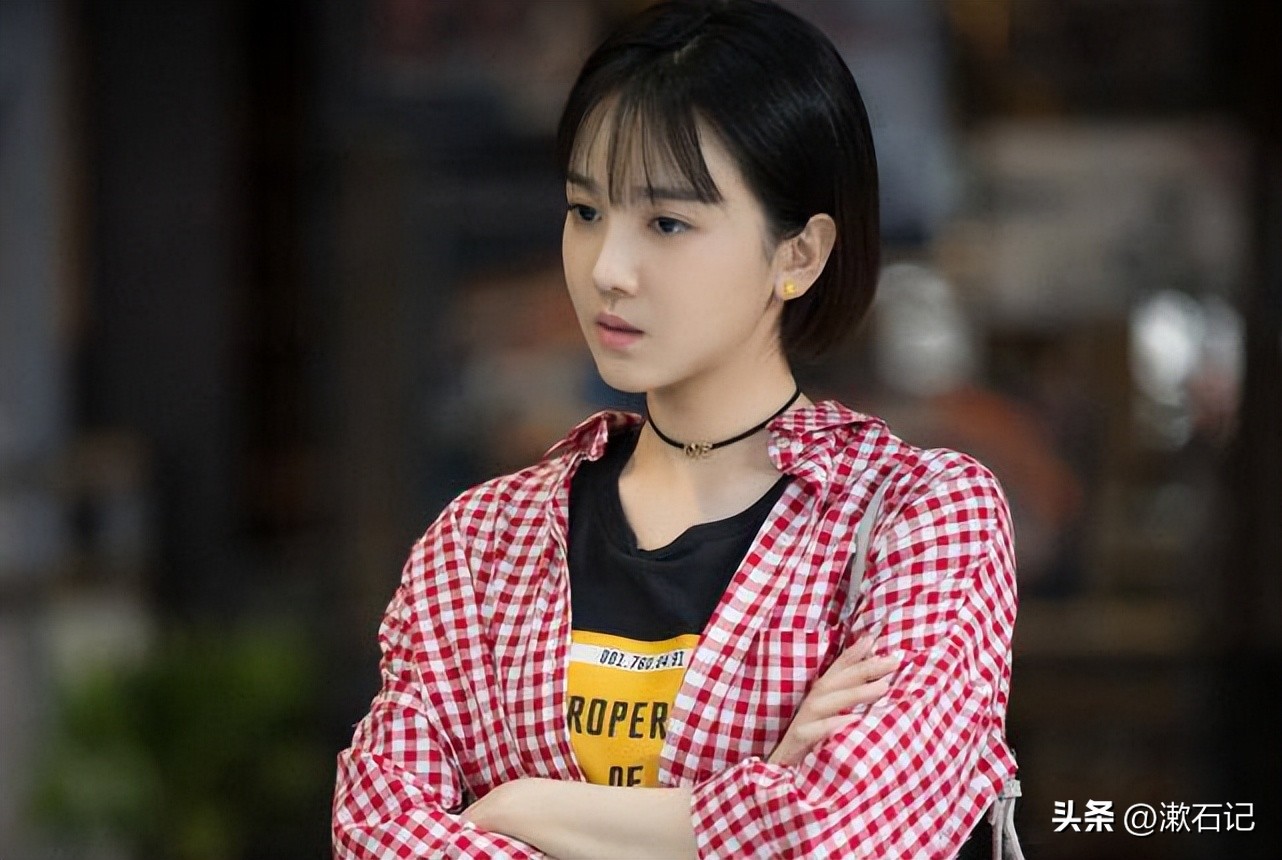 娱乐圈4大抠门精：聚餐不买单，送“假名牌”，欠钱还理直气壮