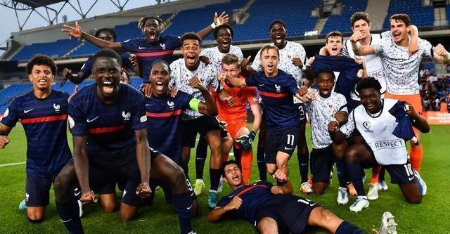 法国3:1被翻盘,法国3比1淘汰波兰最后一球