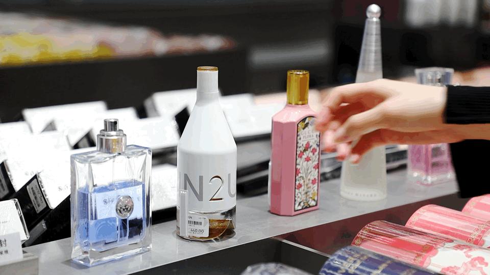 西安新地标！火遍全网的高端美妆店HAYDON黑洞来啦！女明星集合