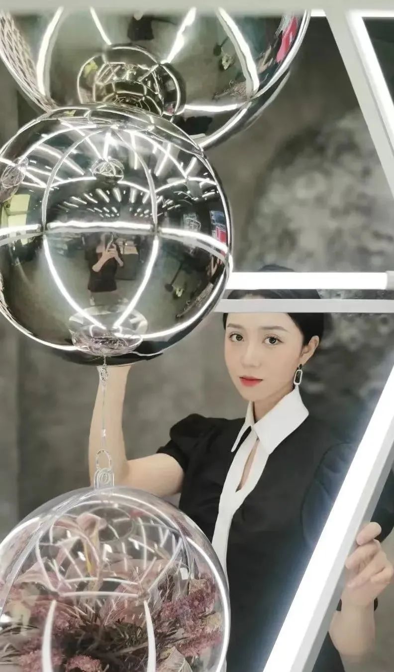 投资曲江｜西北首店!全球高端美妆集合店「HAYDON黑洞」即将登陆西安万象天地