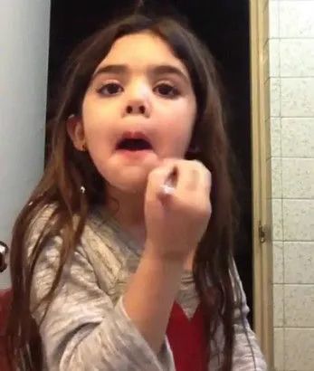 贝克汉姆和他的女儿,贝克汉姆女儿化妆