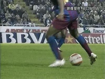 梅西的好大哥：罗纳尔迪尼奥-足球界的人间精灵