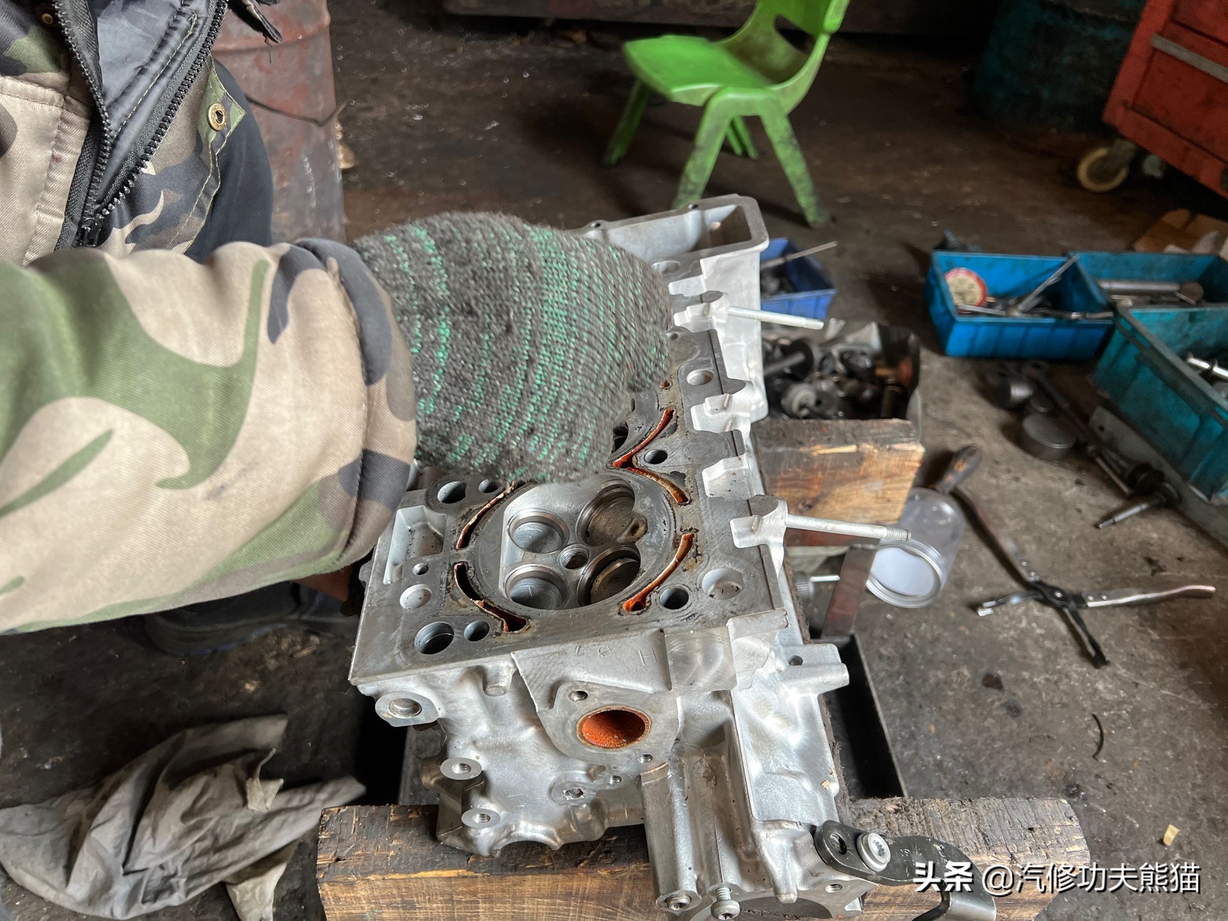 08年奥迪a6l机油压力不足,10年奥迪a6l2.8烧机油严重