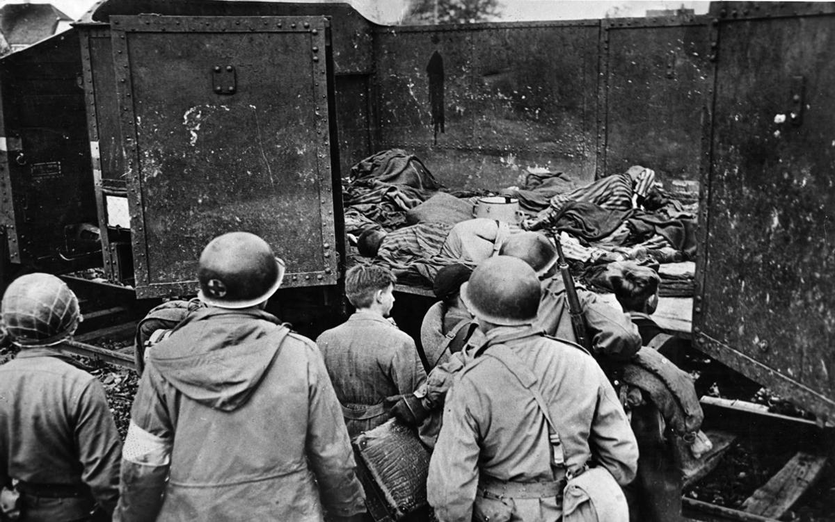 德军屠杀犹太女人的真实影像,纳粹集中营屠杀女性暴行案