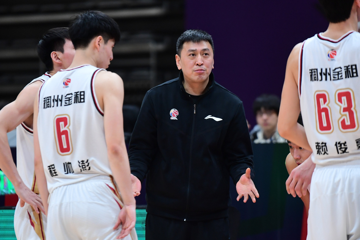 男篮浙江队吴前得多少分,浙江稠州男篮吴前