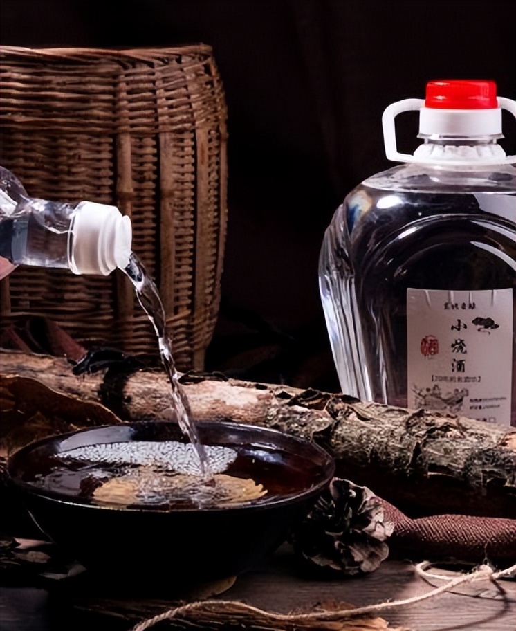 湖南喝酒不醉的女人刘静,湖南女子喝酒像喝水一样千杯不醉