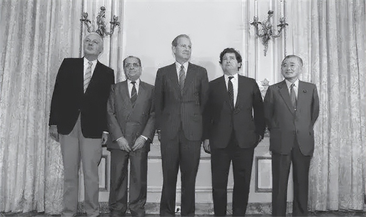 广场协议对日本经济的影响,广场协议对日本经济产生影响