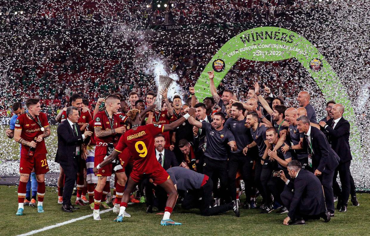 《都体》好心办坏事,穆里尼奥影响力太大,又培养出一位金童