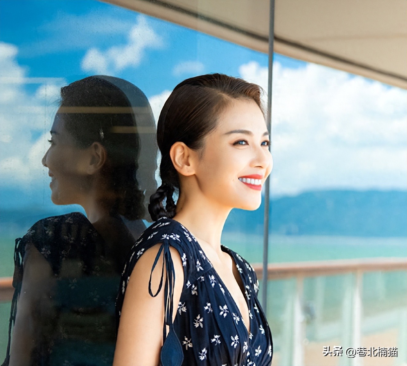 明星嘴突戴牙套前后对比,明星和假牙