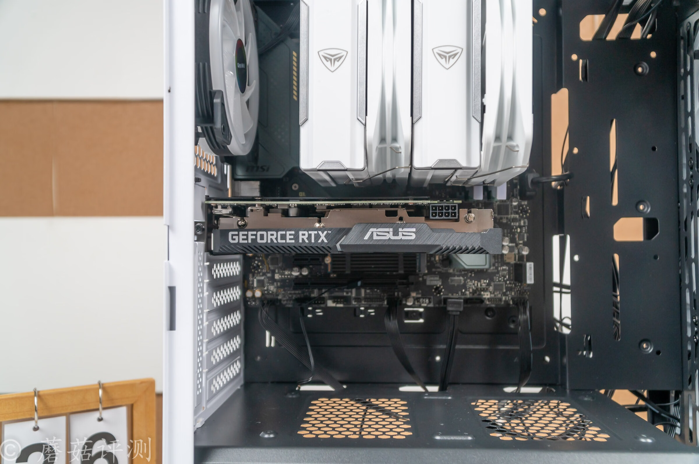 攒了好久的钱终于派上了用场,攒了很久的钱换电脑