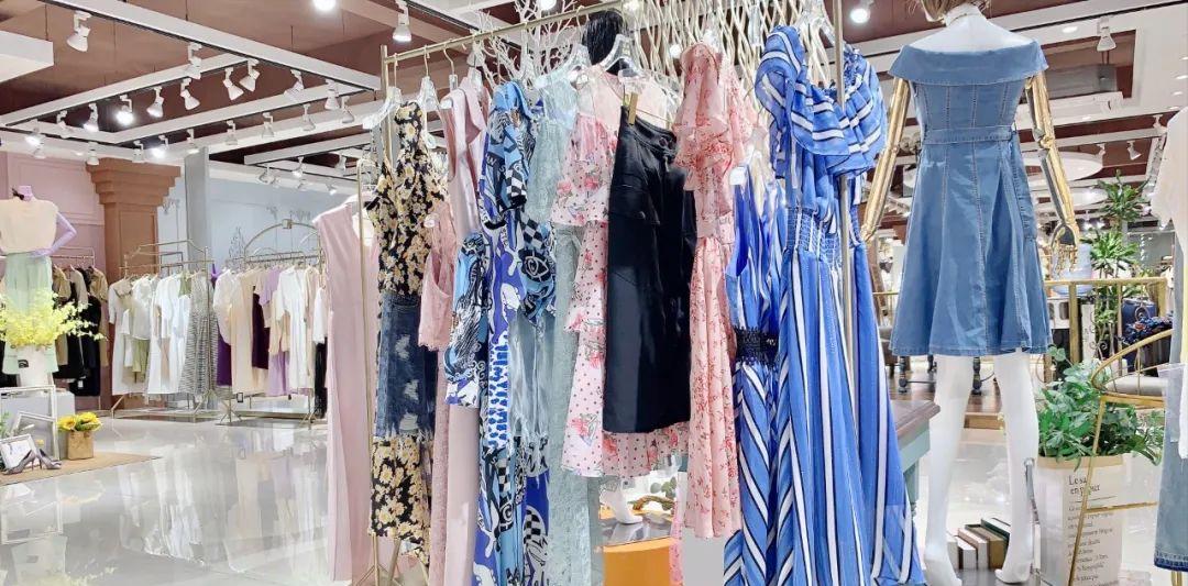 伊华欧秀连衣裙最新款,碎花连衣裙伊华欧秀女装旗舰店