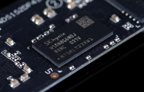 12代游戏本17寸,威刚xpg翼龙s70se4.01tb