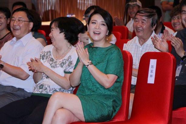 陈小艺婚后生活,52岁陈小艺分居11年