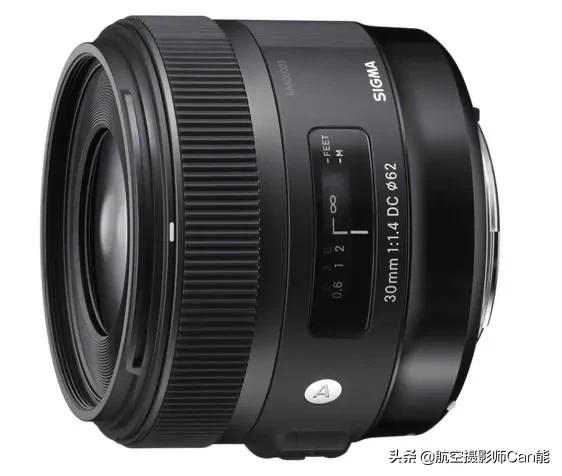 十大最值得入手的镜头,穷人推荐的三款镜头