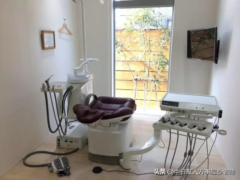 应有尽有的居家神器，网友推崇牙医治疗台明亮好躺又有喝到饱的水