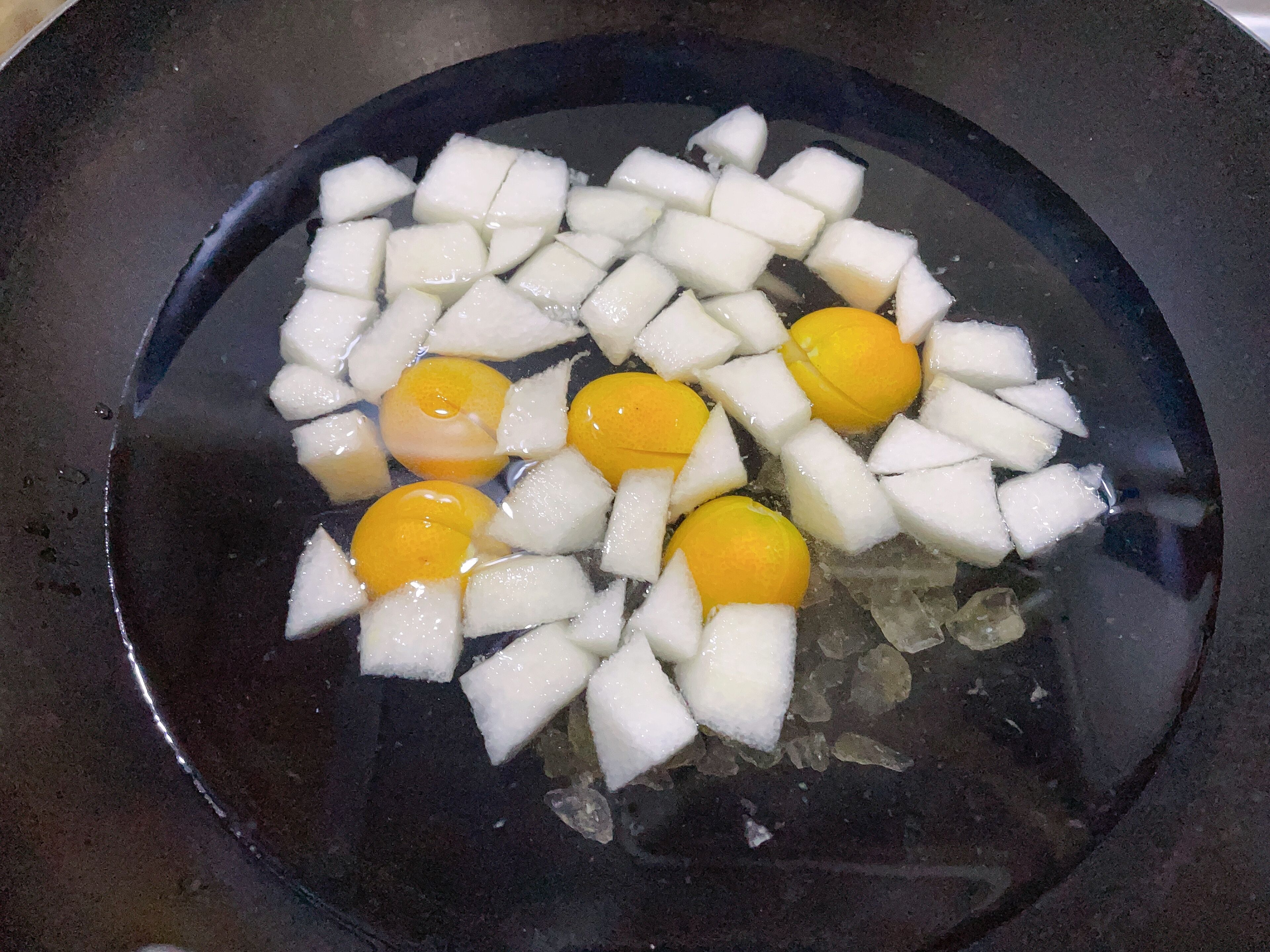 喉咙疼得像吞刀子吃哪种止疼药,喉咙痛像吞刀片吃什么药最有用啊