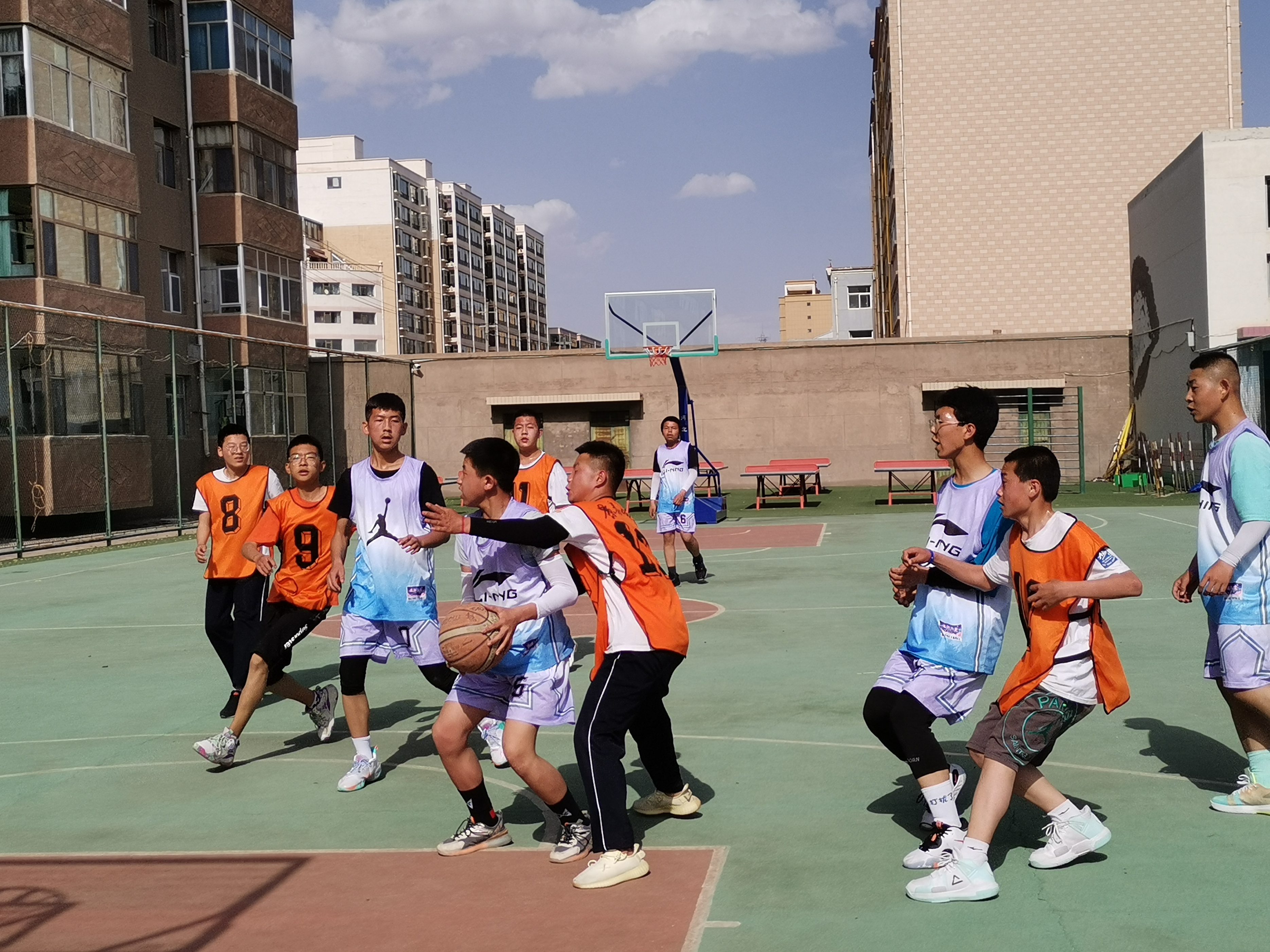 骄阳似火燃燃,骄阳似火激情四射下一句