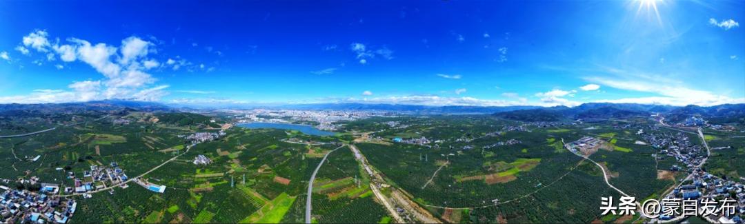蒙自石榴在云南非常出名,有一种生活叫云南开远
