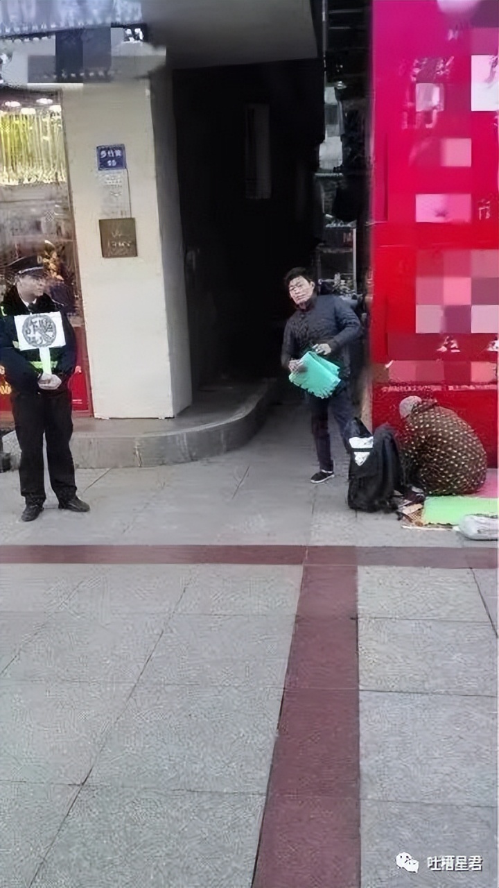 男朋友送6000的礼物,男朋友送了个7000的包分手要还吗