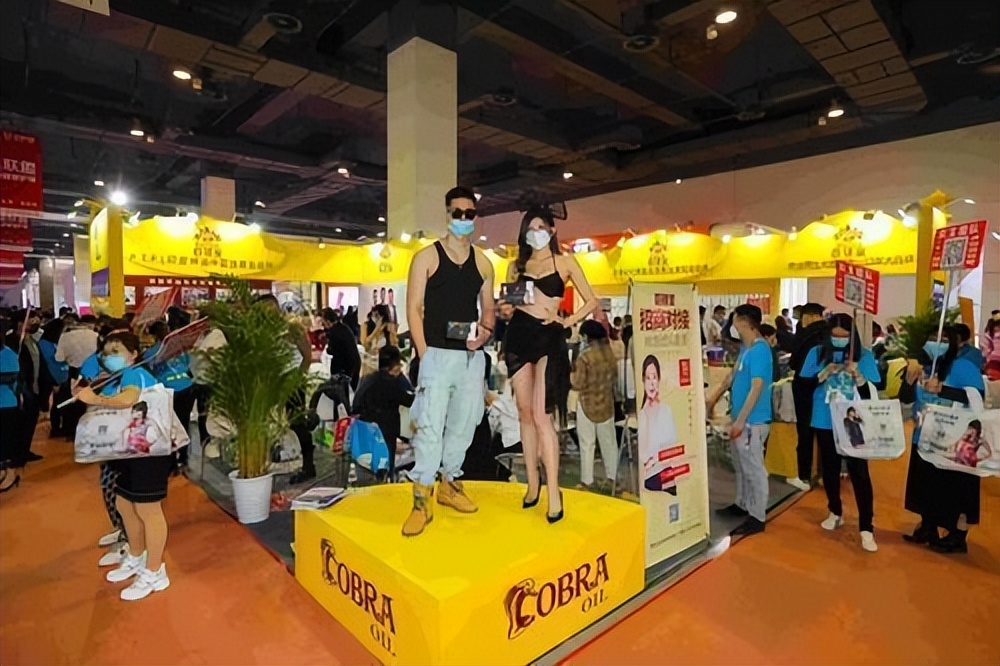 *人用成品**年销售量达千亿，女性是购买主力军