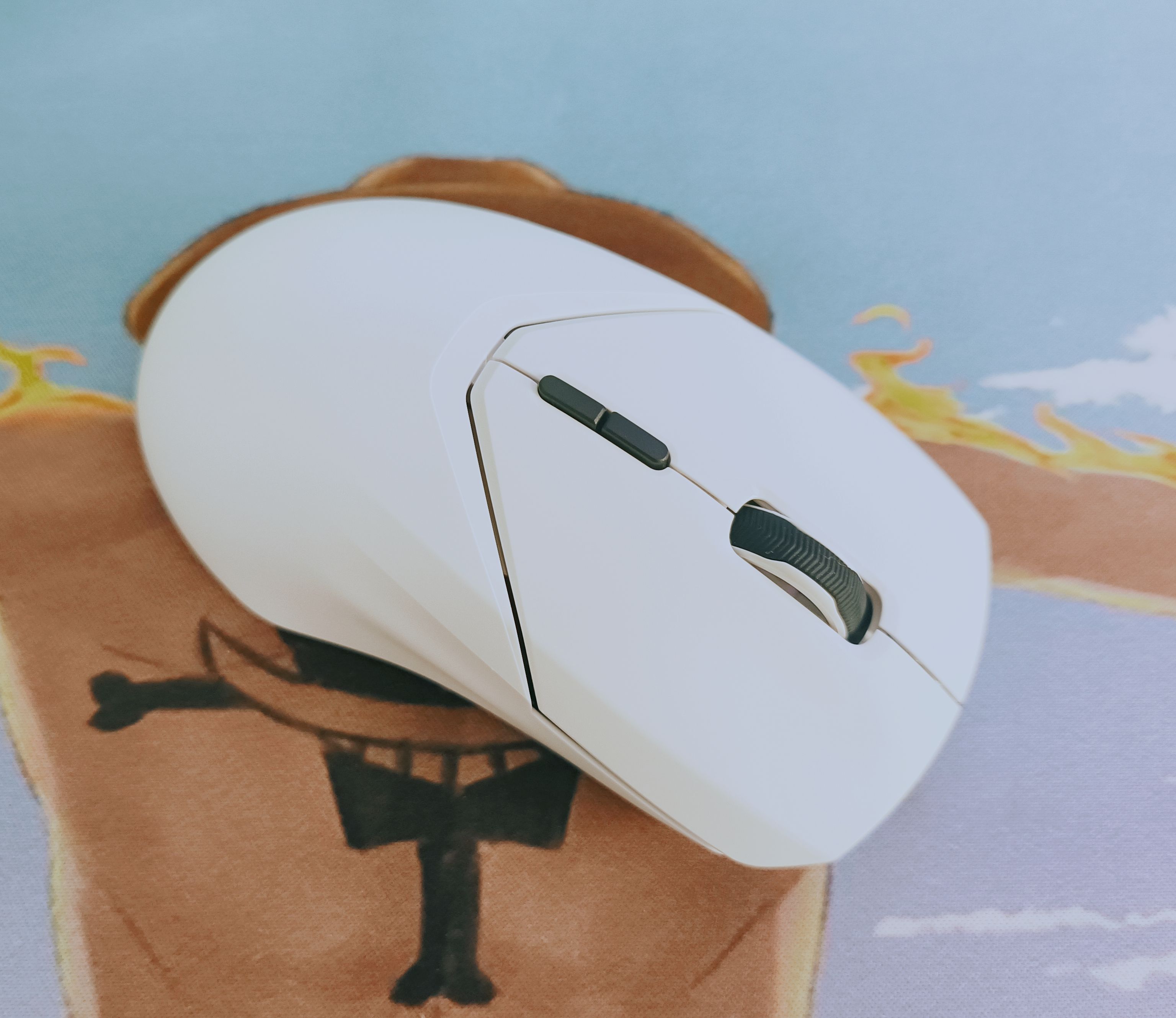 雷柏vt9pro和蜻蜓f1promax选哪个,雷柏vt9pro鼠标防滑贴