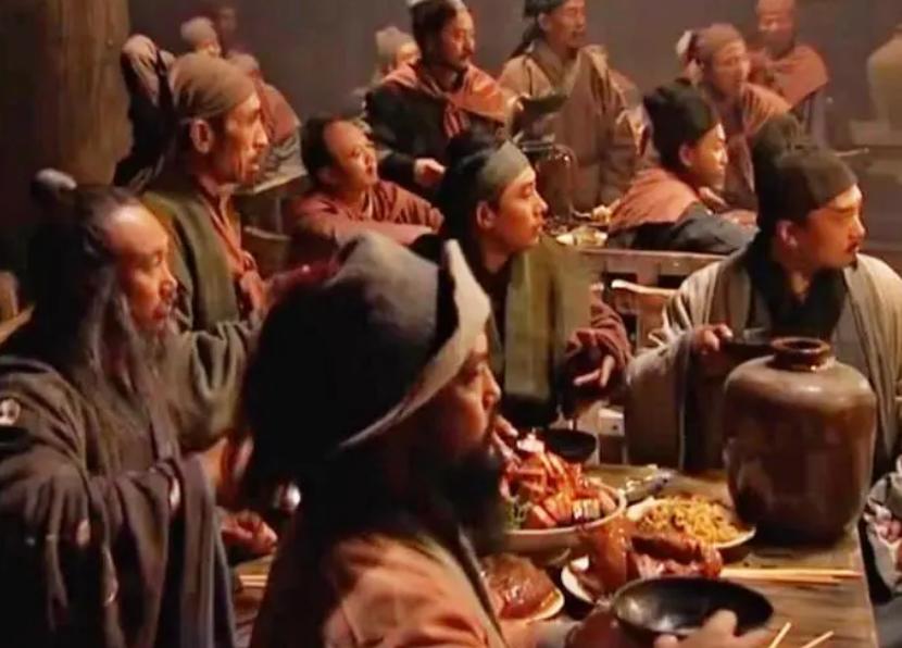 鲁智深和宋江吃鸡,鲁智深宋江吃酒吃肉视频