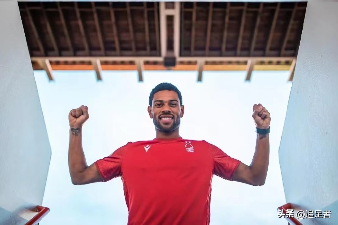 实况足球都不敢这么玩!英超:诺丁汉森林已经买了22个球员