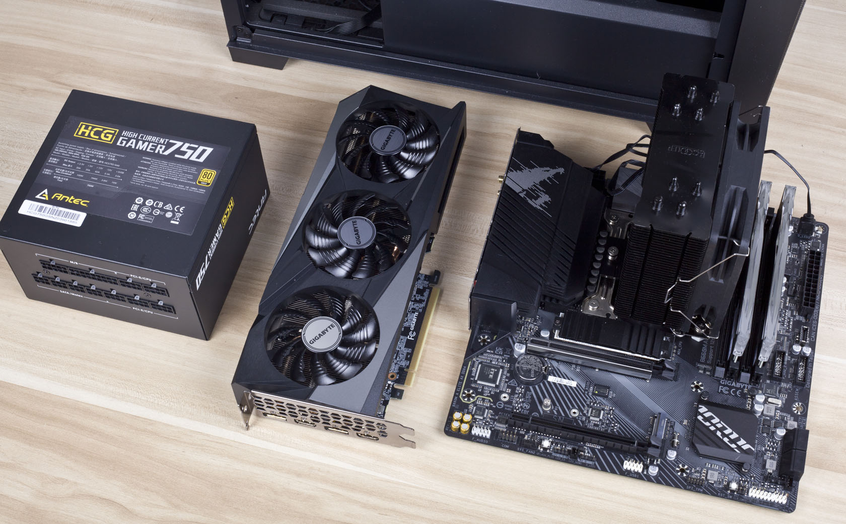 抄底进行时,甜点级技嘉RTX3060魔鹰体验