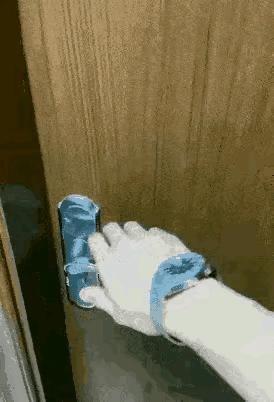 女友今年都二十三了，还是这样，是不是没救了哈哈哈好尴尬