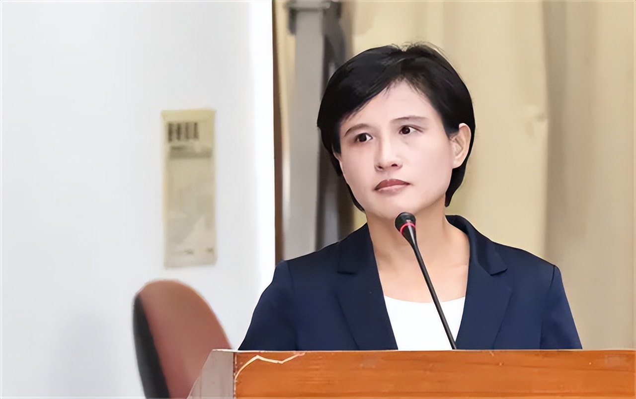 喊“*独台**”又在大陆做生意的人是谁？揭秘郑丽君老公