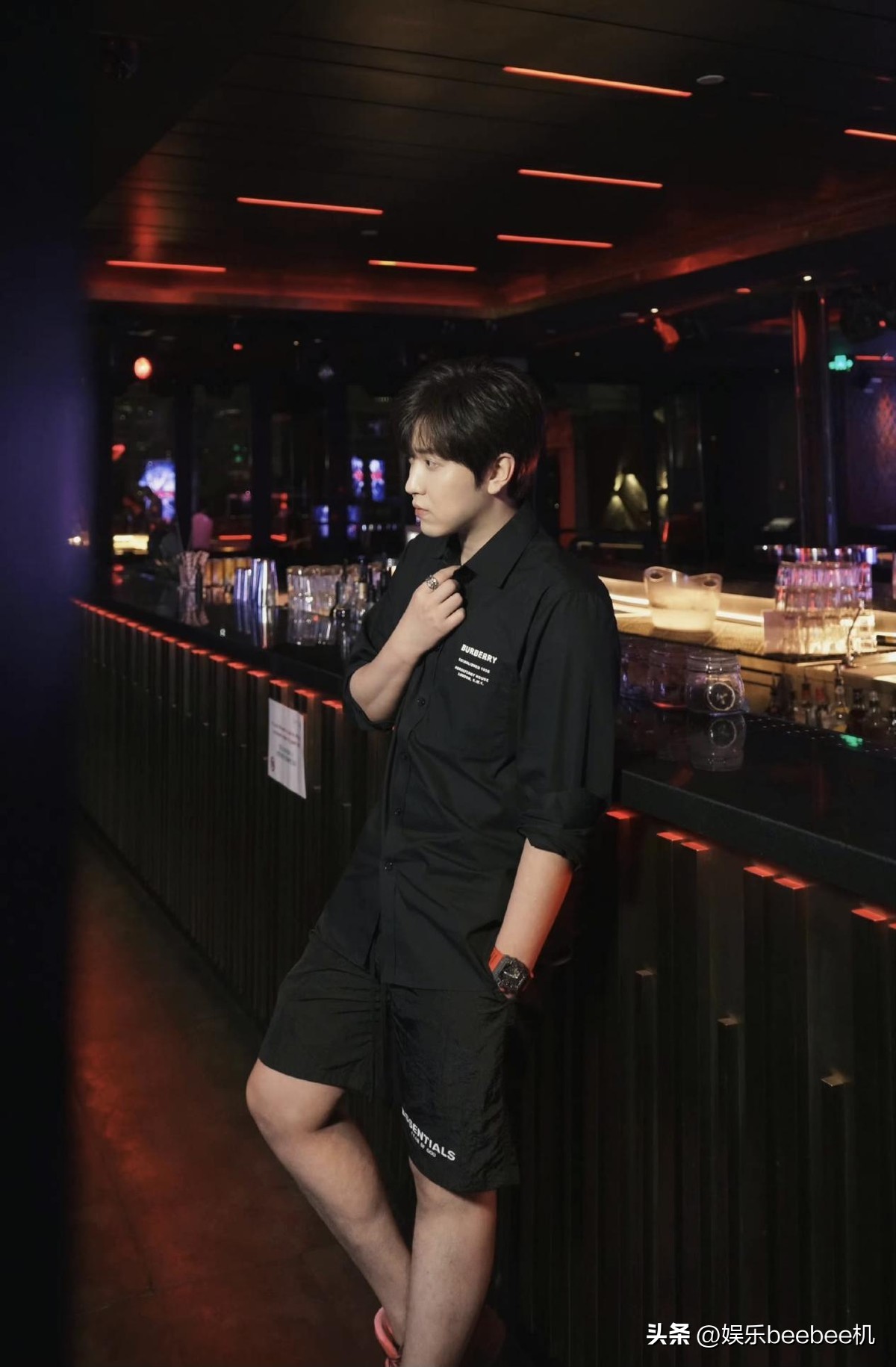 “土豪吃播”*冰白**,年收入保底7200万,创业头脑值得普通人学习