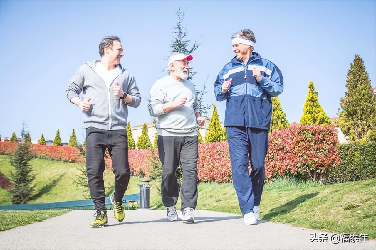 突然排尿困难还发烧是怎么回事,突然尿血和排尿痛是怎么回事