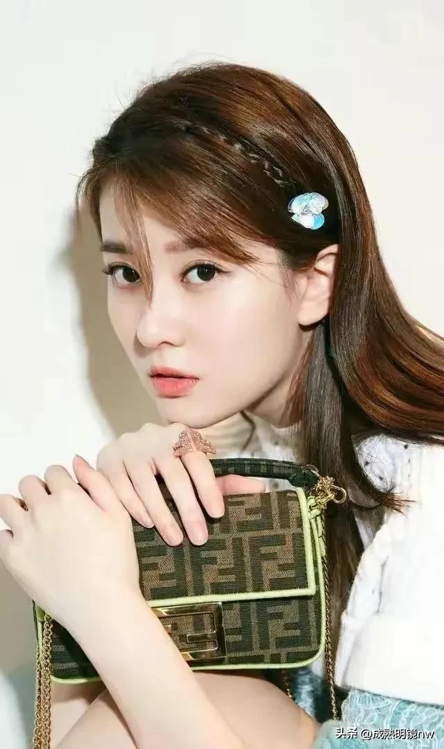 乔欣清新的写真照壁纸,乔欣古装写真照是什么