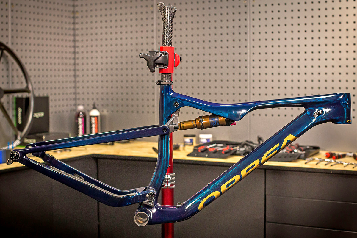 整车8.85千克​Orbea携手Brujula打造轻量XC软