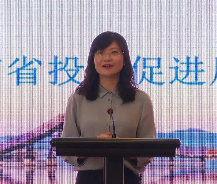 一双玉臂千人枕半点朱唇万客尝看段颖如何阅人无数睡出正厅级