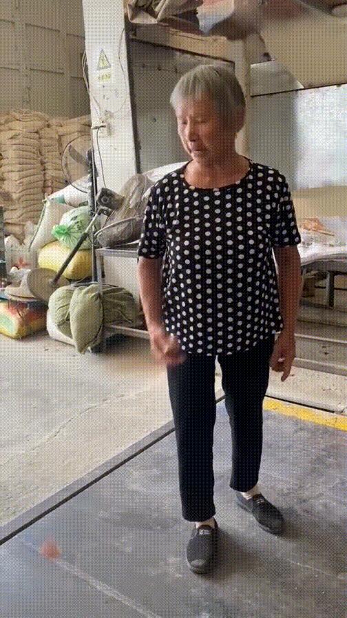 女友刚洗完澡该怎么回复,女朋友洗完澡冷得很该怎么回复