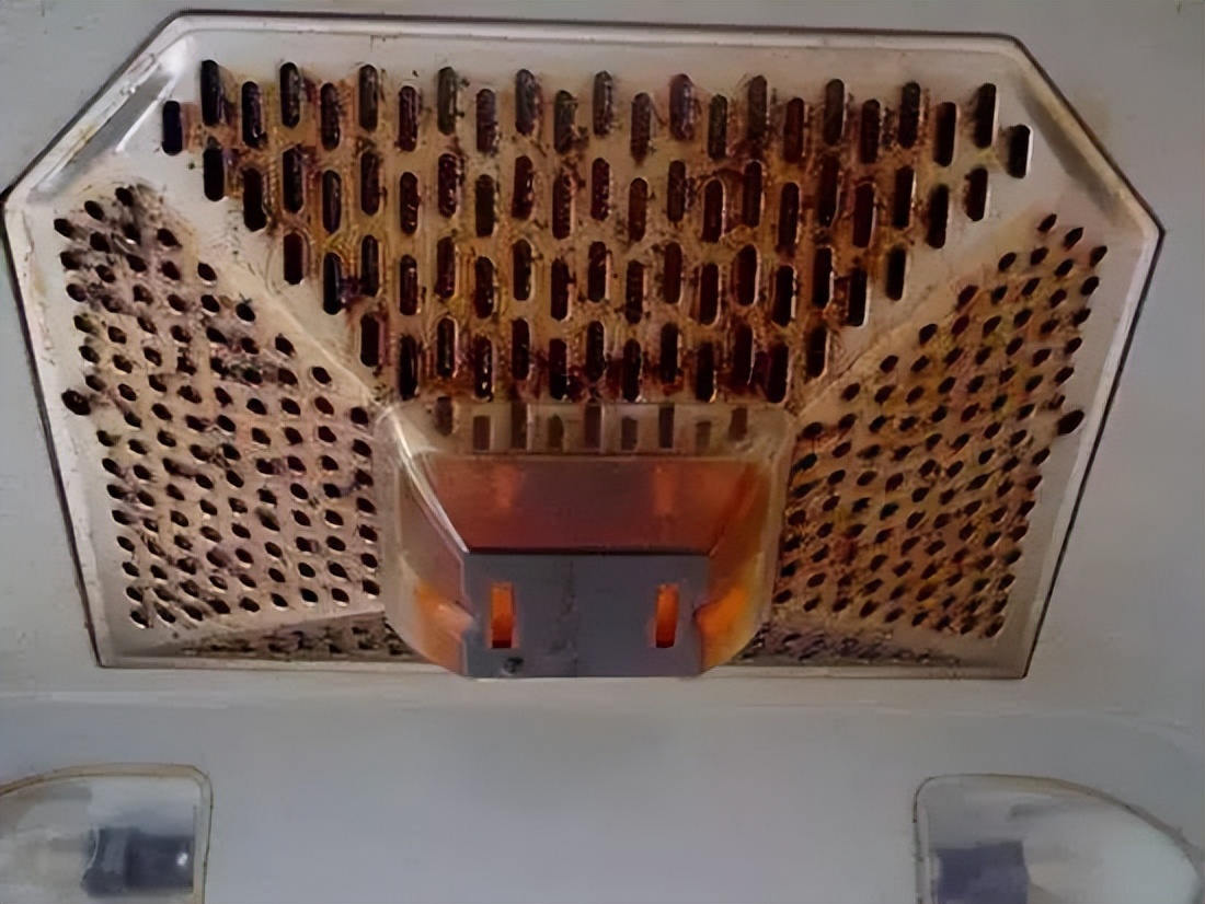 油烟机收集的废油大家怎么处理的,油烟机里的废油怎么处理可以浇花