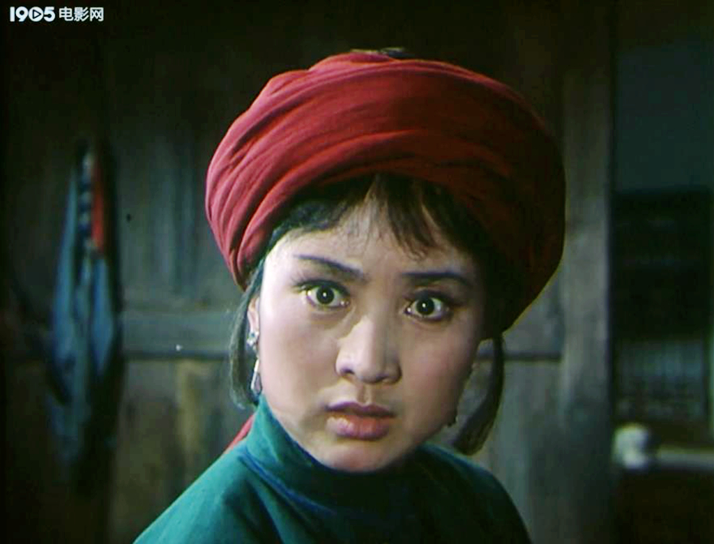 红牡丹白莲花黄英姑,黄英姑经典战争电影