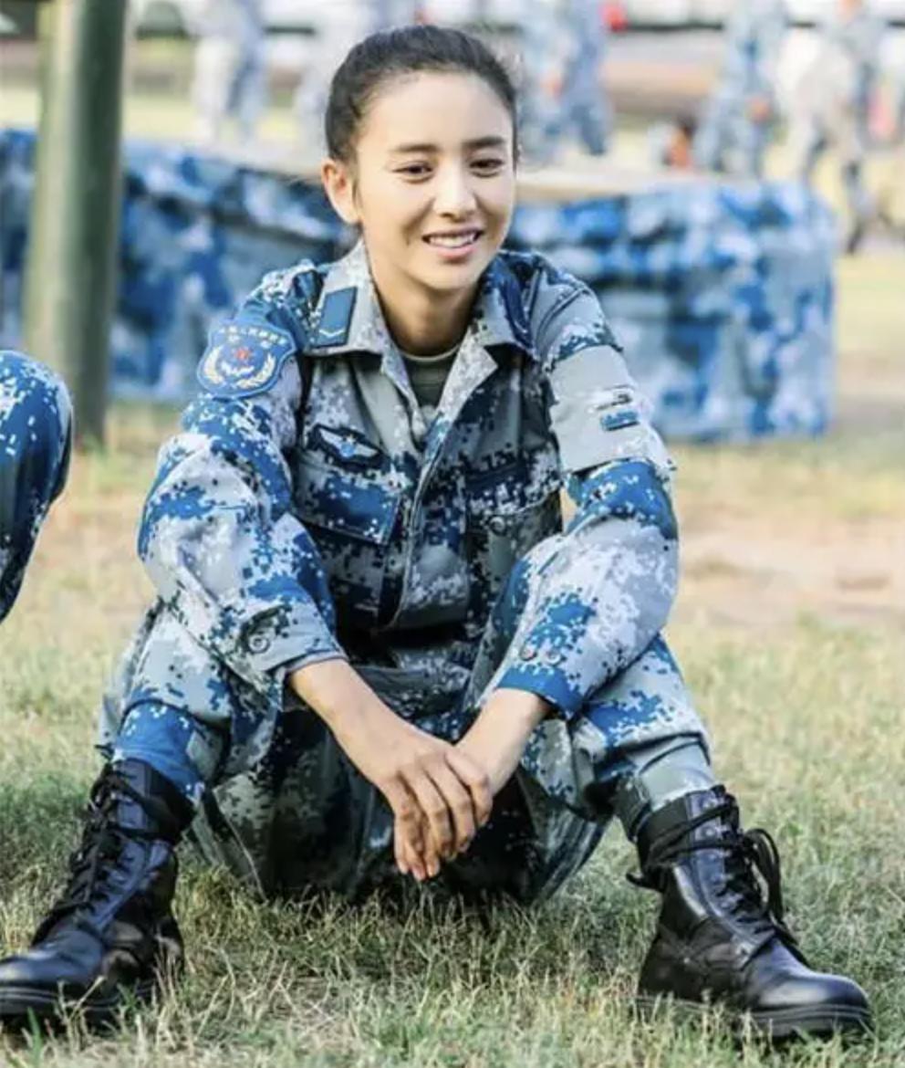 整容脸就别演军人了，只服这7位，原生态高颜值，还最具军人气质