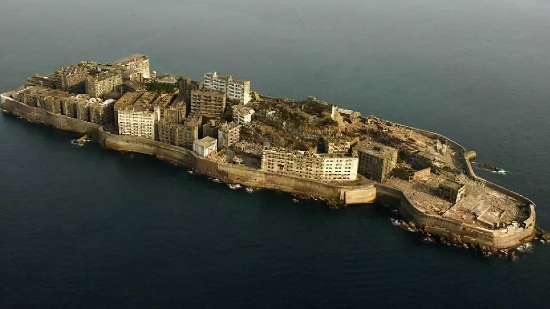 军舰岛中国人不可遗忘的历史,日本军舰岛的真实历史