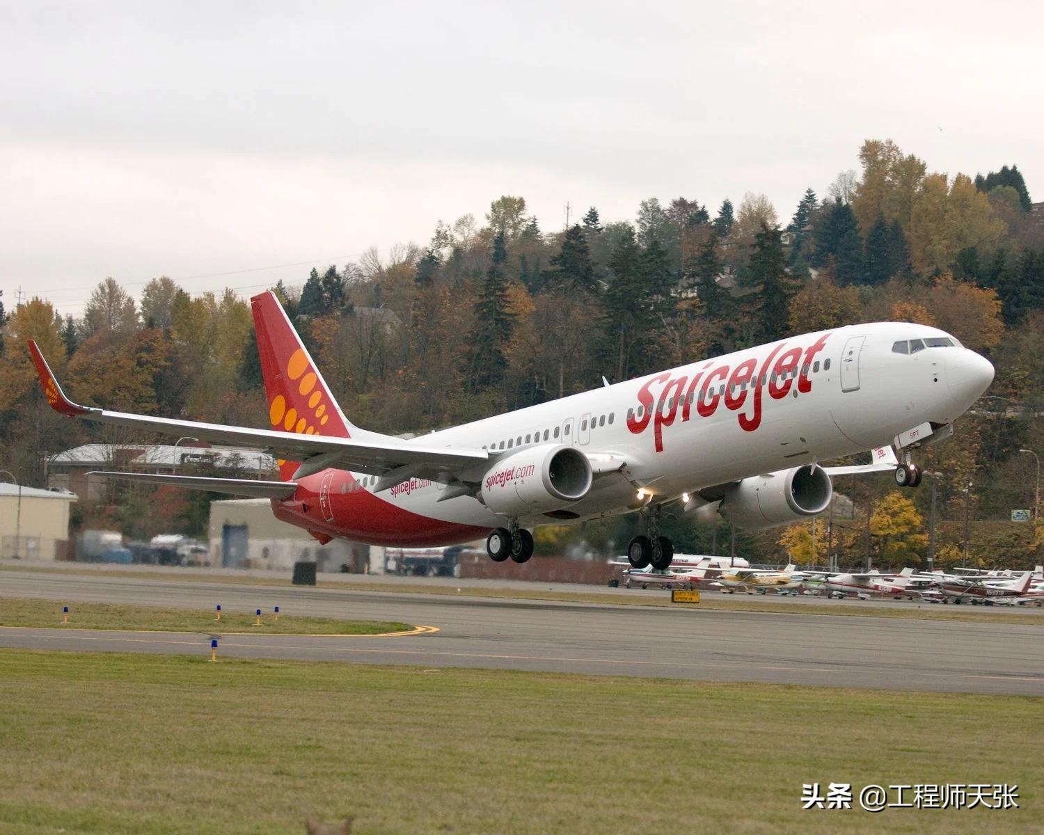 印度航空737坠毁海上,印度航班坠机事故