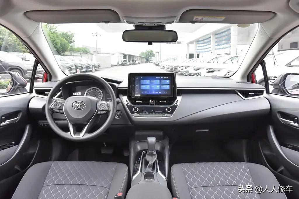 丰田亚洲狮2.0双擎试驾,丰田亚洲狮2.0L自动豪华版