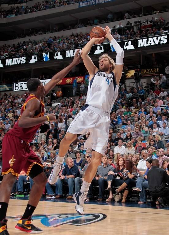 诺维茨基41号球衣退役了吗,诺维茨基41号球衣退役