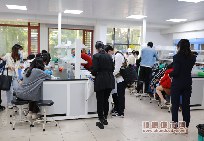 儿童怎样用化妆品,儿童化妆品的基础知识