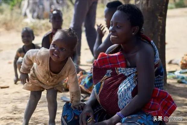 一个“纯女性”部落，没有一个男性，她们是如何繁衍的？