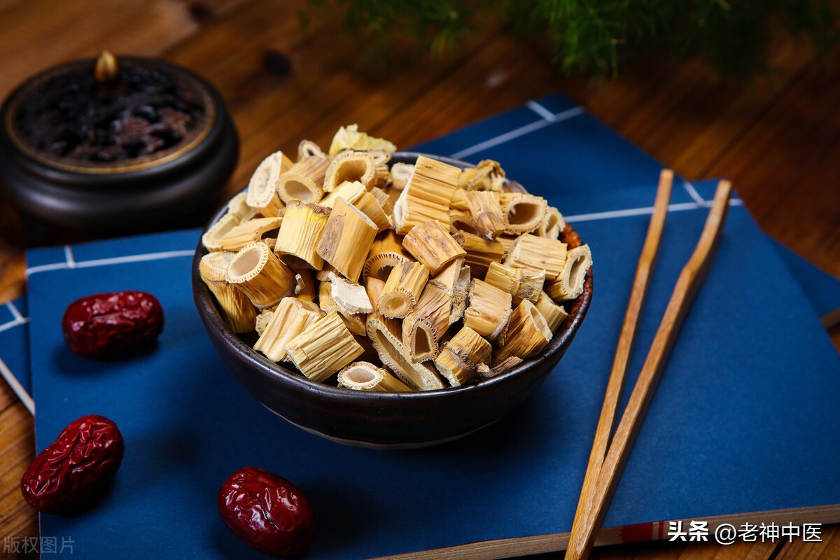 新冠风热咳嗽吃什么中药,感冒咳嗽喉咙痛吃什么中药方剂